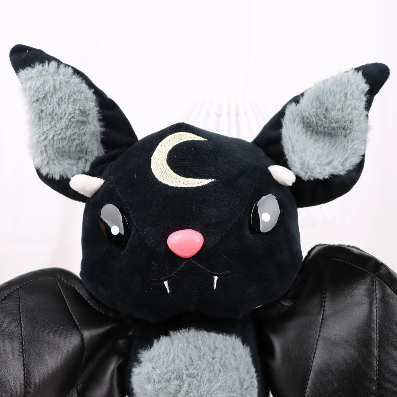 Murciélago Negro de Peluche_30 cm_5