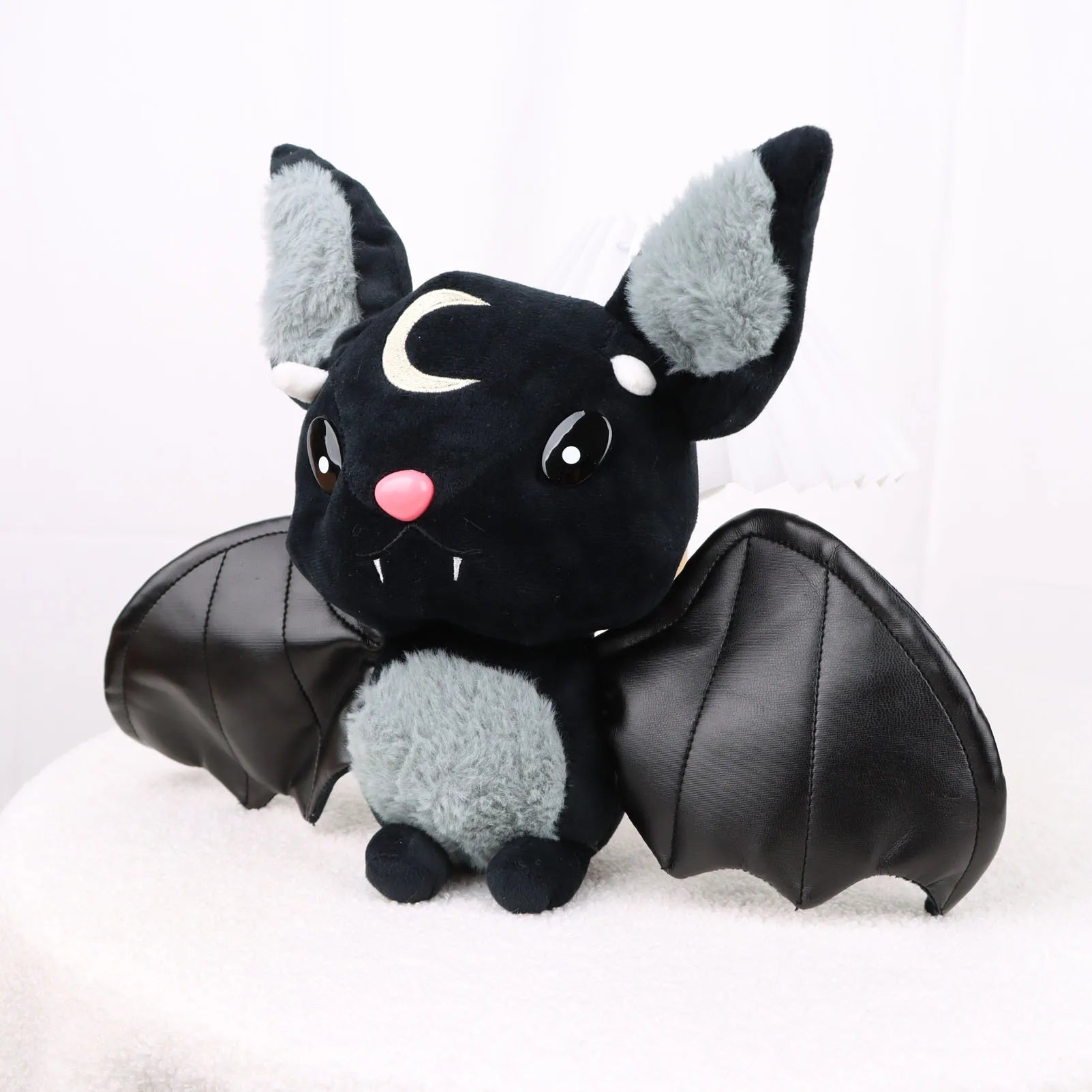 Murciélago Negro de Peluche_30 cm