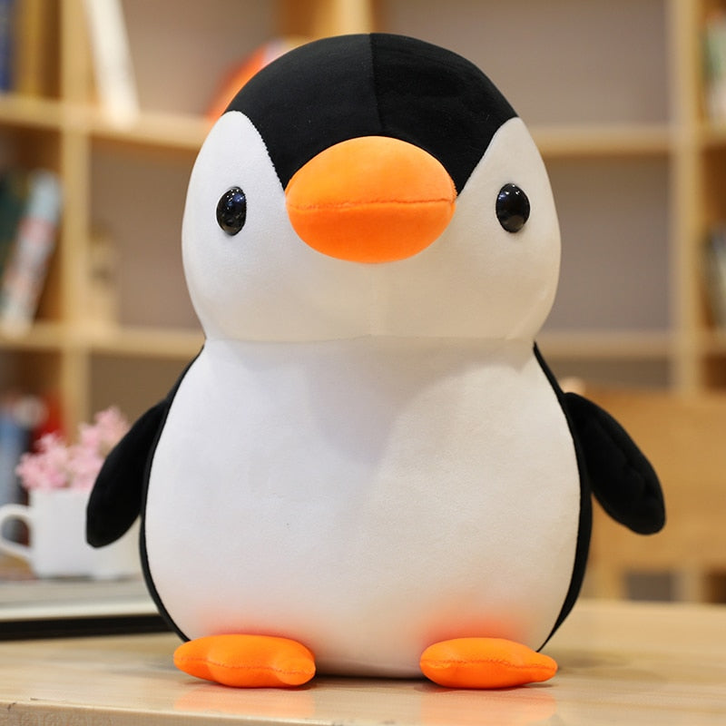 Pingüino con Pico Naranja de Peluche_25 cm